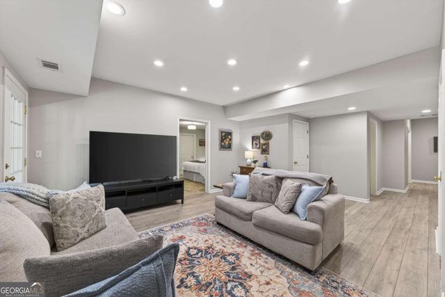 134 Ardsley Run, Canton, GA 30115