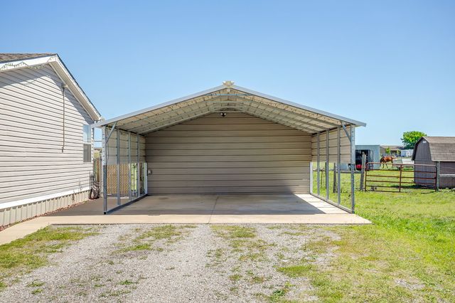 6004 Black Springs Lane, Joshua, TX 76058