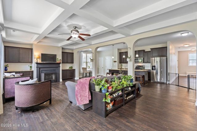 107 Camelot Drive, Holly Ridge, NC 28445
