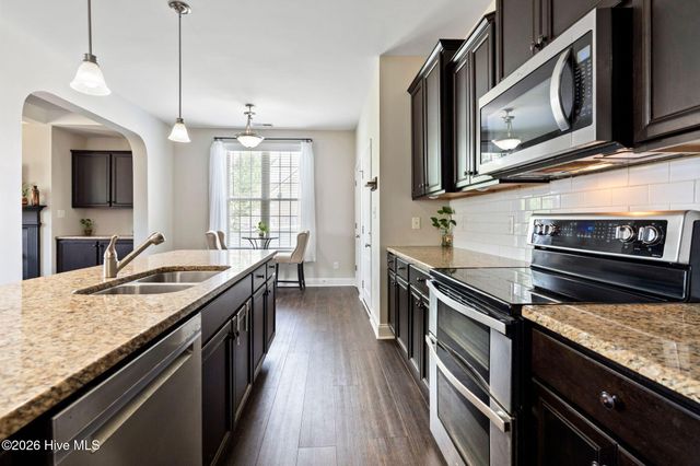 107 Camelot Drive, Holly Ridge, NC 28445