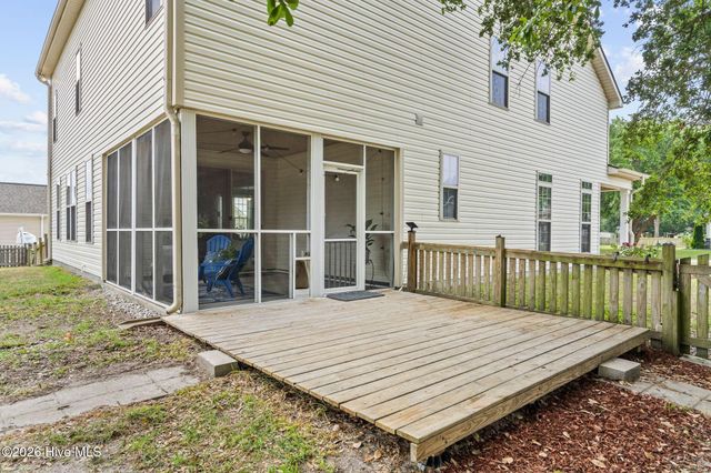 107 Camelot Drive, Holly Ridge, NC 28445