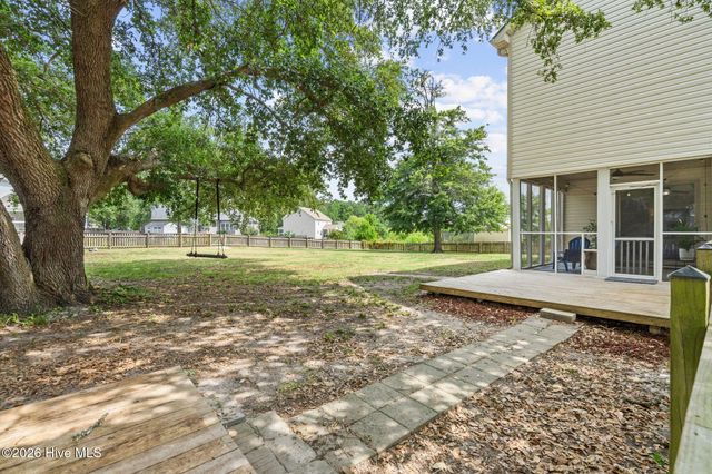 107 Camelot Drive, Holly Ridge, NC 28445
