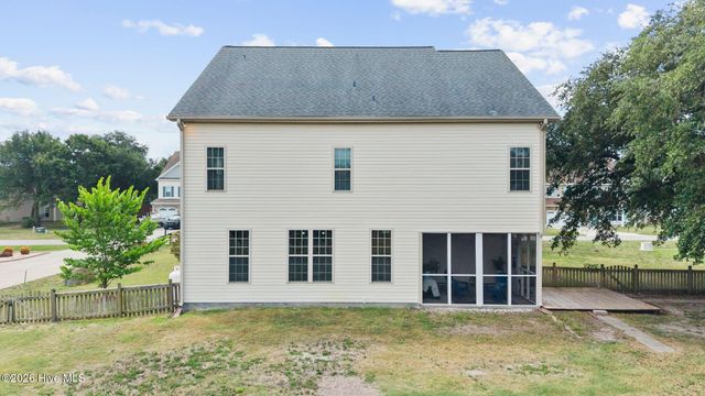 107 Camelot Drive, Holly Ridge, NC 28445