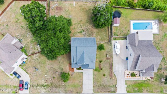 107 Camelot Drive, Holly Ridge, NC 28445
