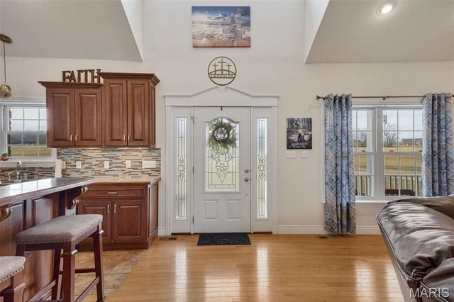 10226 Brushy Run Road, Potosi, MO 63664
