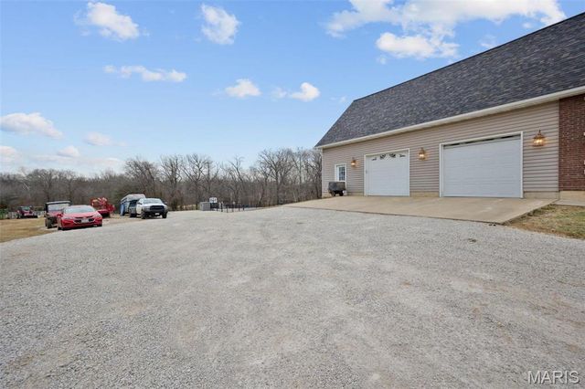 10226 Brushy Run Road, Potosi, MO 63664