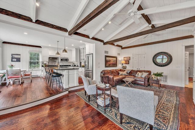 400 Walnut RD, Salem, VA 24153