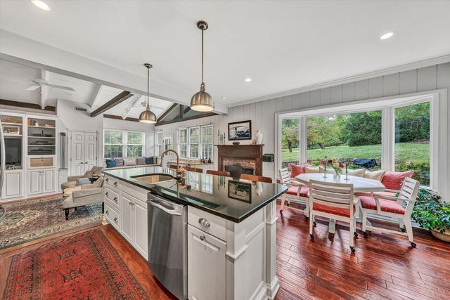 400 Walnut RD, Salem, VA 24153