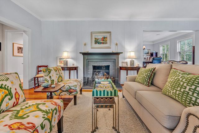 400 Walnut RD, Salem, VA 24153