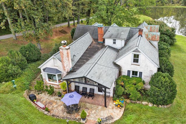 400 Walnut RD, Salem, VA 24153