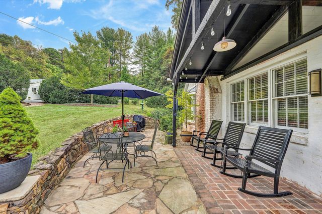400 Walnut RD, Salem, VA 24153
