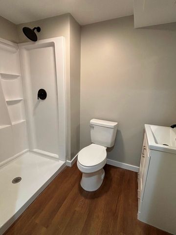 706 John Street, Rockford, IL 61103