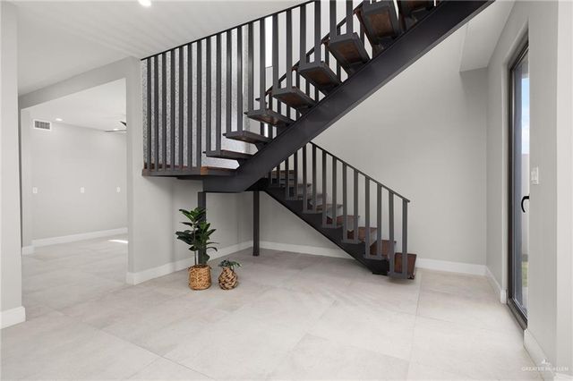 6710 N 11th Lane, Mcallen, TX 78504