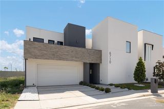 6710 N 11th Lane, Mcallen, TX 78504