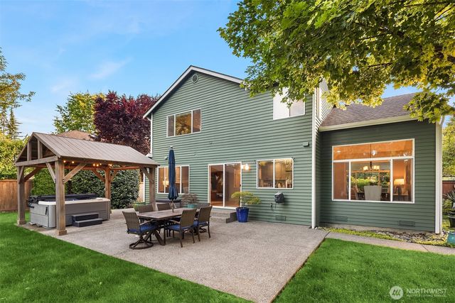 4410 325th Avenue NE, Carnation, WA 98014