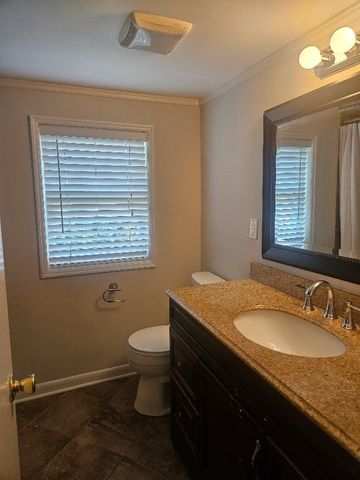 3501 Foxhall Rd, Nashville, TN 37215