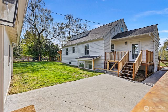 6924 NW Herried Road, Silverdale, WA 98383