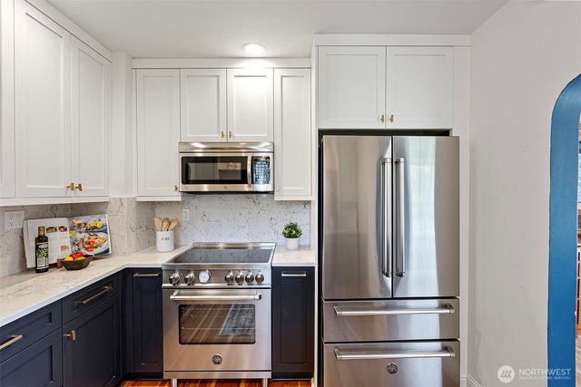 6924 NW Herried Road, Silverdale, WA 98383