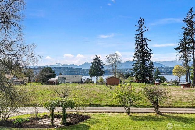 6924 NW Herried Road, Silverdale, WA 98383