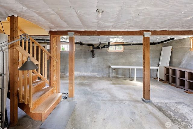 6924 NW Herried Road, Silverdale, WA 98383