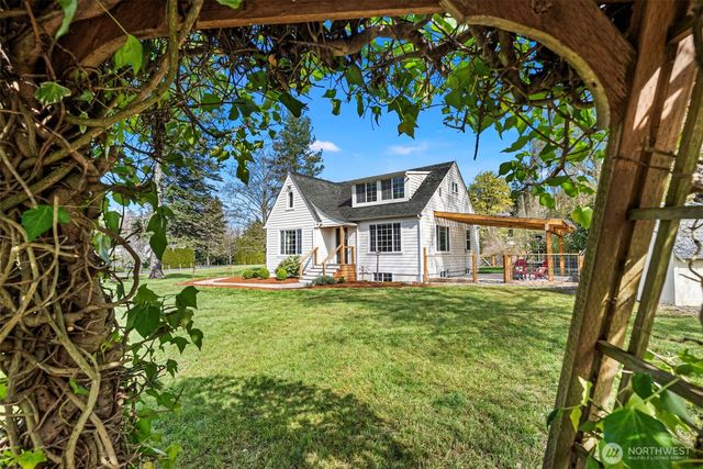 6924 NW Herried Road, Silverdale, WA 98383