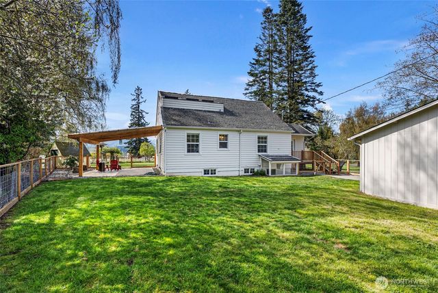 6924 NW Herried Road, Silverdale, WA 98383
