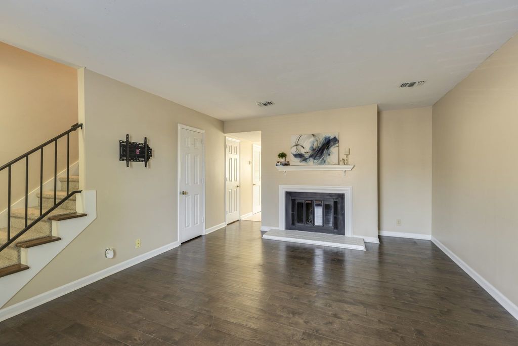 5768 Stone Brook Dr, Brentwood, TN 37027