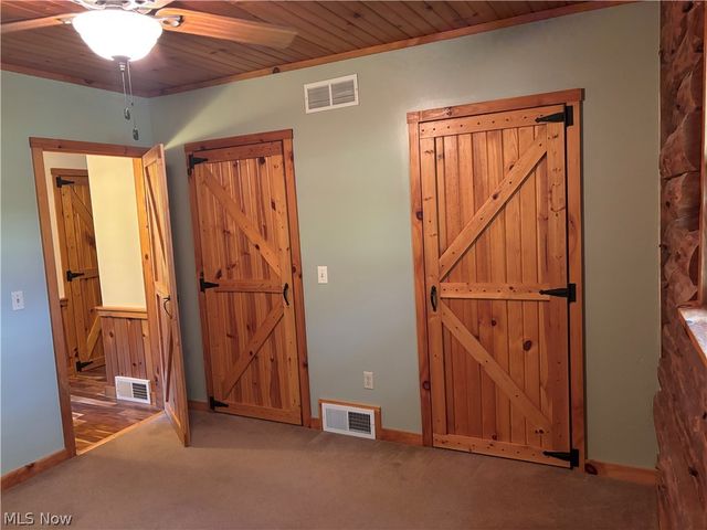 3242 Schneiders Crossing Road NW D, Dover, OH 44622