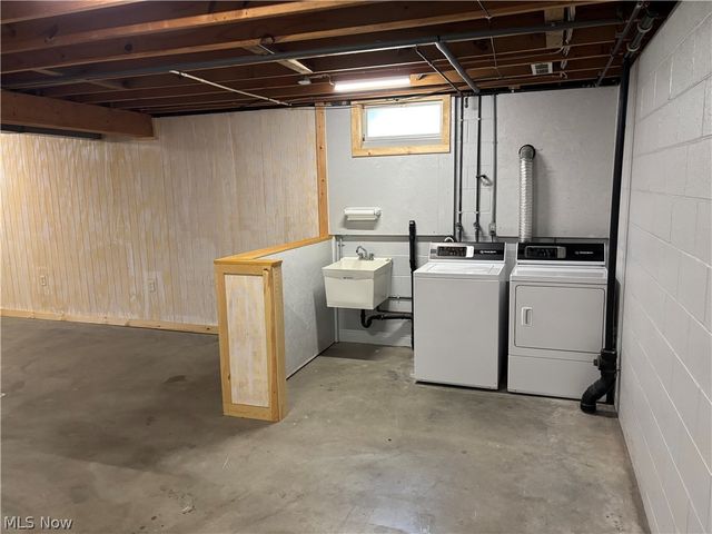 3242 Schneiders Crossing Road NW D, Dover, OH 44622