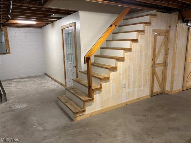 3242 Schneiders Crossing Road NW D, Dover, OH 44622