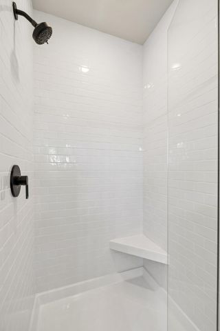1068 Stagecoach Dr, White House, TN 37188