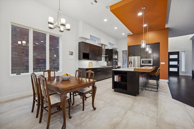 5201 Linden Street, Bellaire, TX 77401