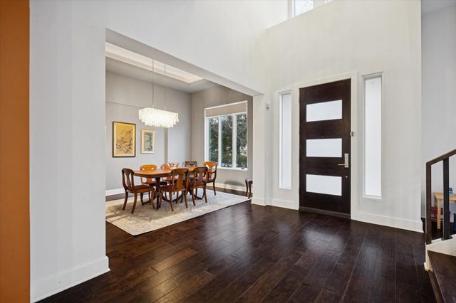 5201 Linden Street, Bellaire, TX 77401