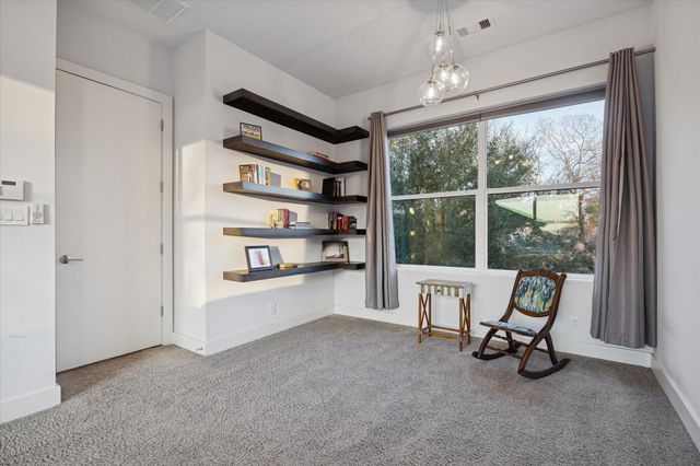 5201 Linden Street, Bellaire, TX 77401