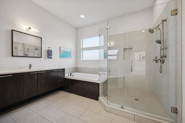 5201 Linden Street, Bellaire, TX 77401