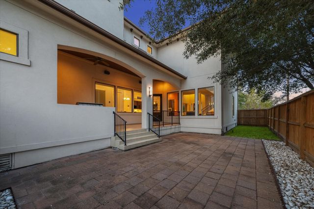 5201 Linden Street, Bellaire, TX 77401