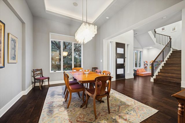 5201 Linden Street, Bellaire, TX 77401