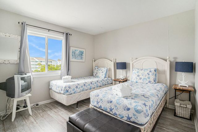 74 Mariners Cay Drive, Folly Beach, SC 29439