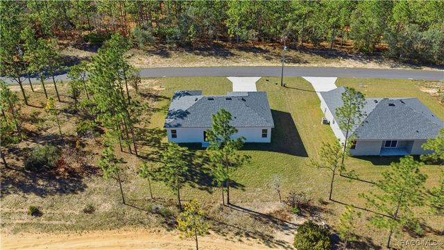 6615 N Waycross Way, Citrus Springs, FL 34433