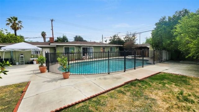 423 E Francisquito, West Covina, CA 91790