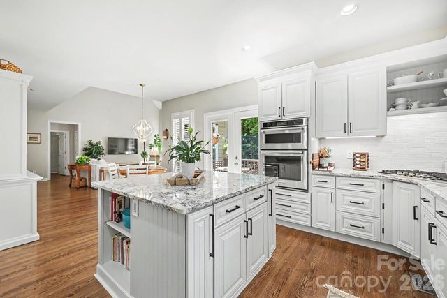 1218 Gateshead Lane, Matthews, NC 28105