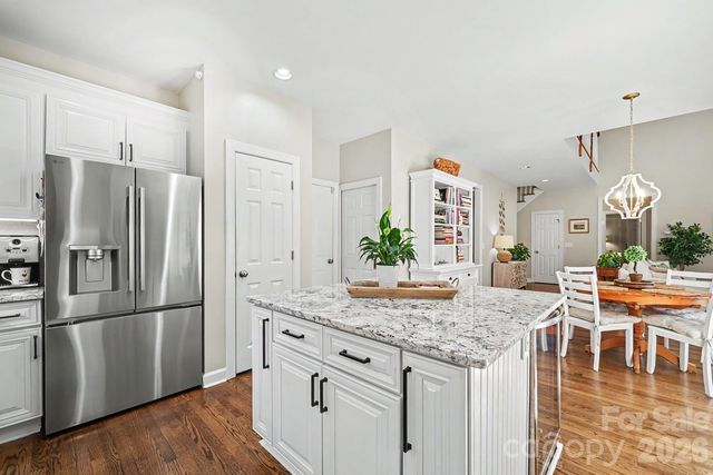 1218 Gateshead Lane, Matthews, NC 28105