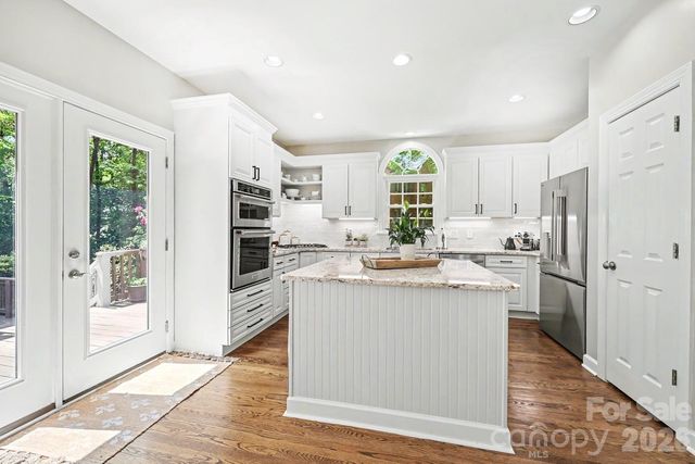 1218 Gateshead Lane, Matthews, NC 28105