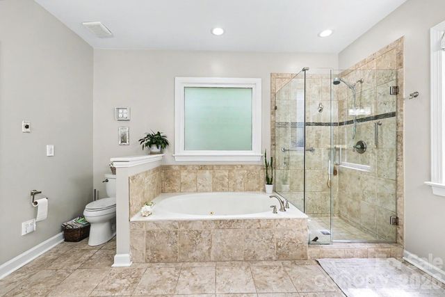 1218 Gateshead Lane, Matthews, NC 28105