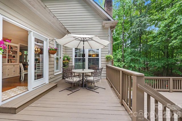 1218 Gateshead Lane, Matthews, NC 28105