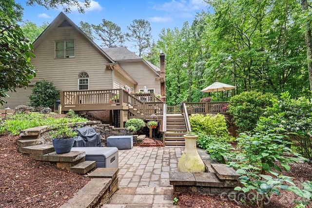 1218 Gateshead Lane, Matthews, NC 28105
