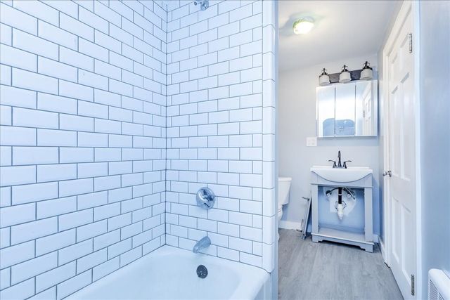 20 Wright St, North Reading, MA 01864