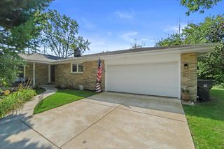 4701 W Knollwood DRIVE, Mount Pleasant, WI 53403