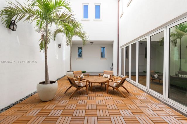 533 Anastasia Ave 533, Coral Gables, FL 33134