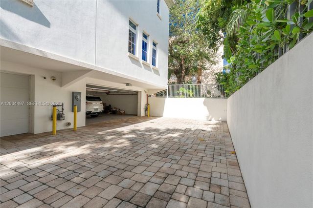 533 Anastasia Ave 533, Coral Gables, FL 33134